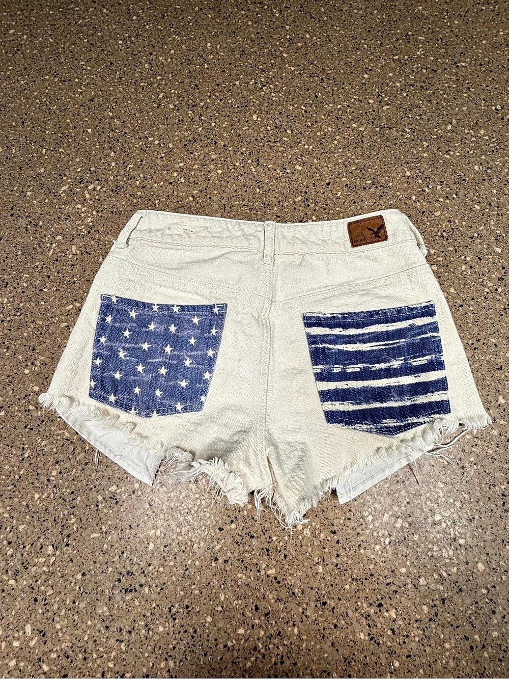 American Eagle Distressed Flag Pocket Denim Shorts Size 4